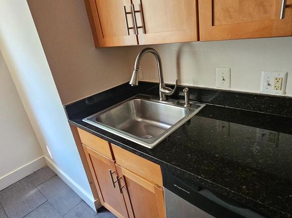 2844 Hartford Street SE 301, Washington DC 20020