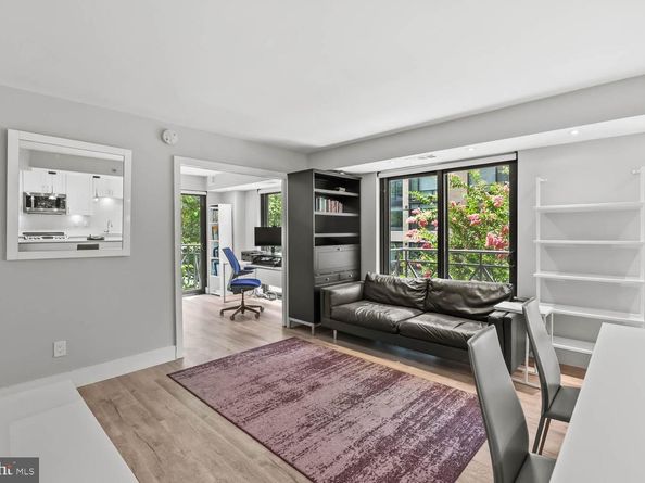 1401 17TH Street NW 302, Washington DC 20036