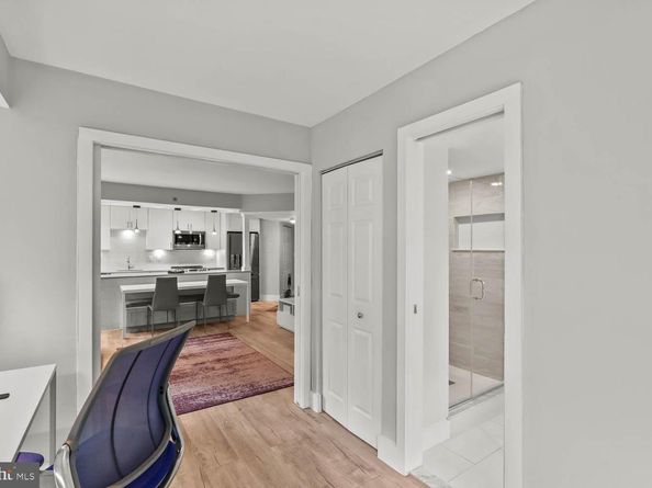1401 17TH Street NW 302, Washington DC 20036