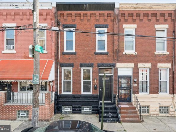 2716 W Montgomery Avenue, Philadelphia PA 19121