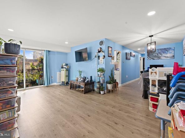 5913 Mayflower Court 101, Alexandria VA 22312