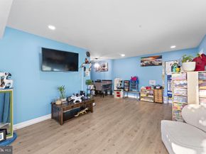 5913 Mayflower Court 101, Alexandria VA 22312