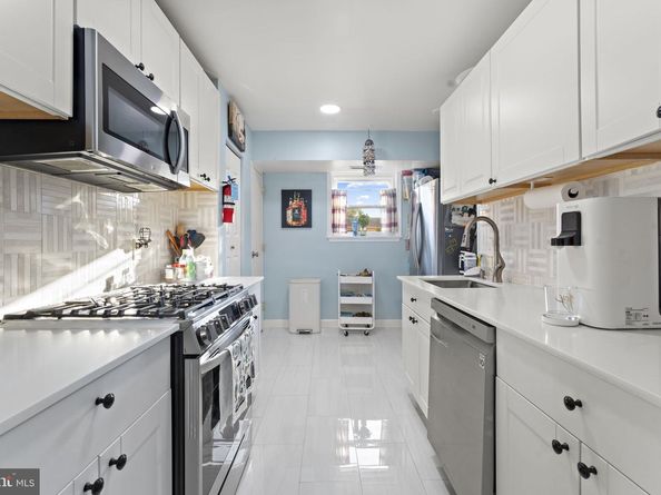 5913 Mayflower Court 101, Alexandria VA 22312