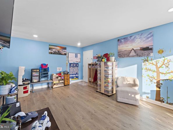 5913 Mayflower Court 101, Alexandria VA 22312