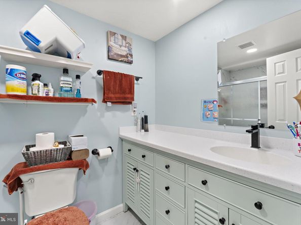 5913 Mayflower Court 101, Alexandria VA 22312