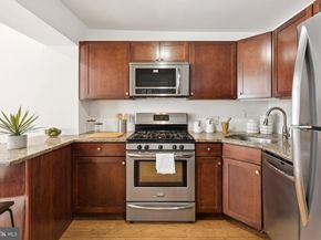 525 Fitzwater Street 4, Philadelphia PA 19147