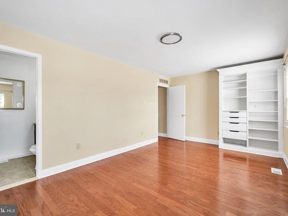 9376 Neil Road A, Philadelphia PA 19115