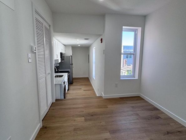 2440 Clifford Street, Philadelphia PA 19121