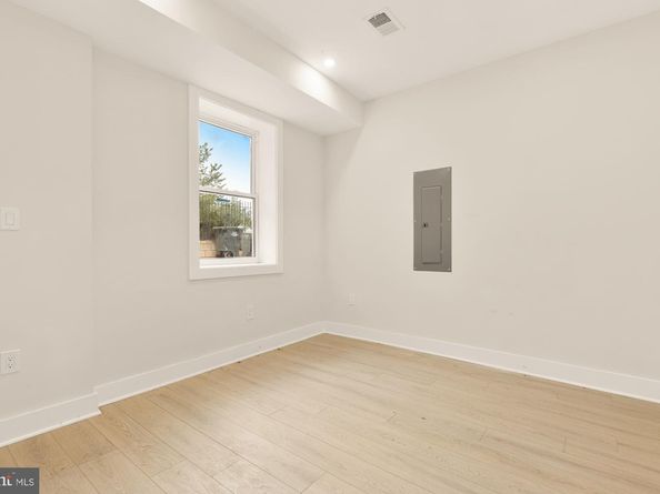 1631 G Street SE, Washington DC 20003