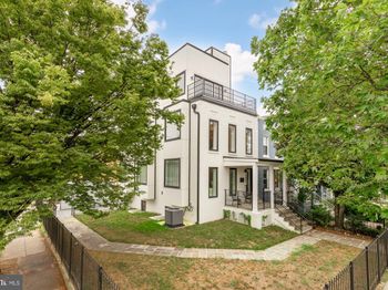 1631 G Street SE