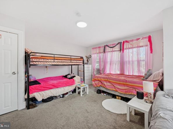 142 Springton Road, Upper Darby PA 19082