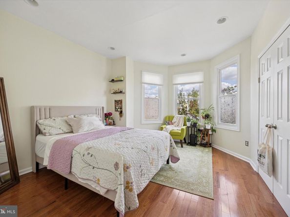 5628 Carpenter Street, Philadelphia PA 19143