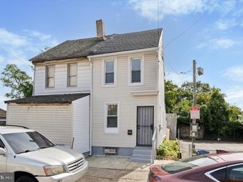182 E Sharpnack Street