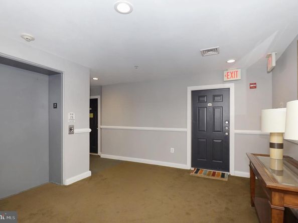 9480 Virginia Center Boulevard 211, Vienna VA 22181