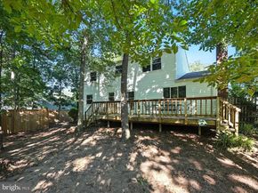 12817 Framingham Court, Herndon VA 20171