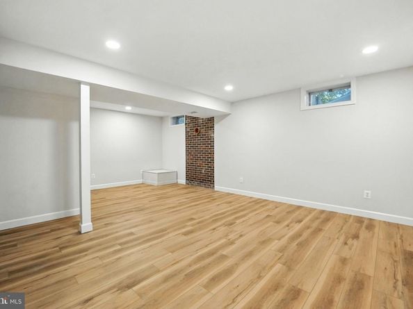 12817 Framingham Court, Herndon VA 20171