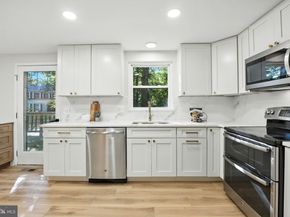 12817 Framingham Court, Herndon VA 20171