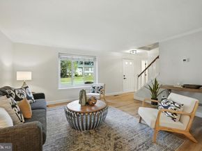 12817 Framingham Court, Herndon VA 20171