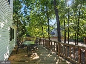 12817 Framingham Court, Herndon VA 20171