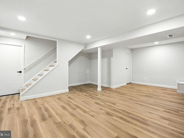 12817 Framingham Court, Herndon VA 20171