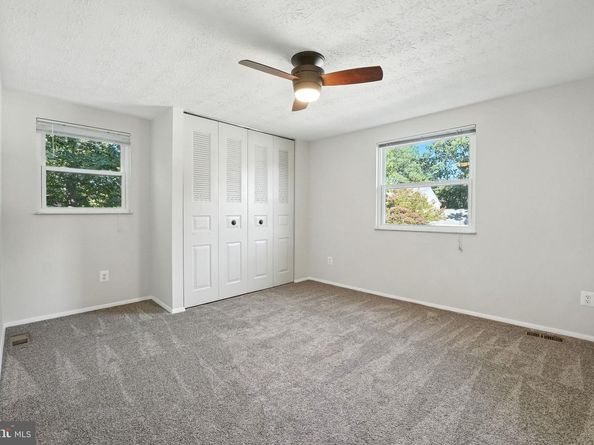 12817 Framingham Court, Herndon VA 20171