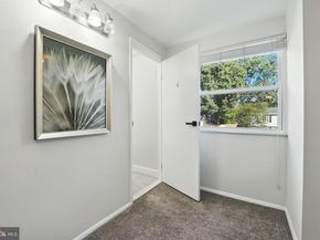 12817 Framingham Court, Herndon VA 20171