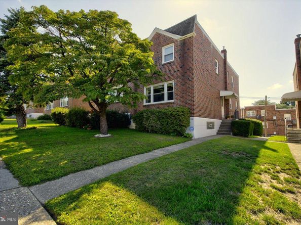 728 Livezey Lane, Philadelphia PA 19128