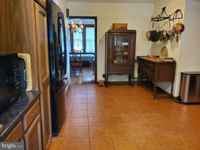 273 Strafford Avenue, Wayne PA 19087