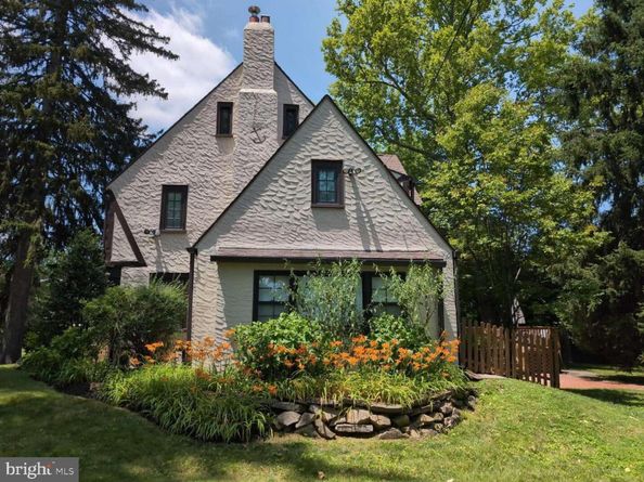 273 Strafford Avenue, Wayne PA 19087