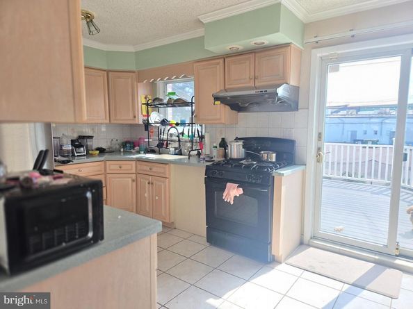 9983 Sandy Road, Philadelphia PA 19115
