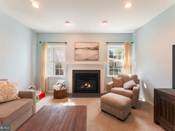 751 Duxbury Drive, Langhorne PA 19047
