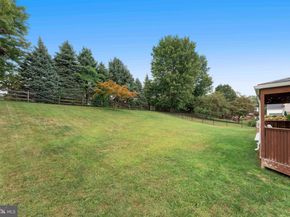 751 Duxbury Drive, Langhorne PA 19047