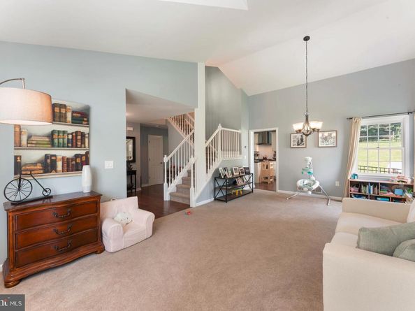751 Duxbury Drive, Langhorne PA 19047