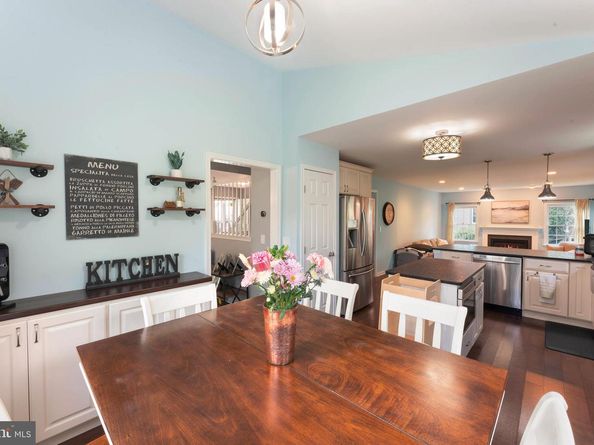 751 Duxbury Drive, Langhorne PA 19047