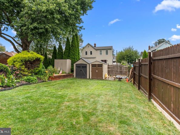 35 N Sylvania Avenue, Jenkintown PA 19046