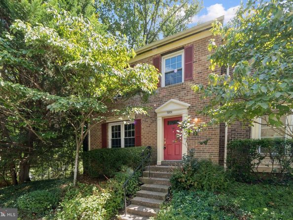 7801 Byrds Nest Pass, Annandale VA 22003