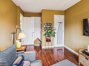 3162 Apple Road NE 18, Washington DC 20018