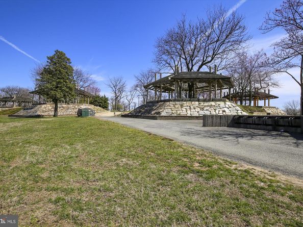 3162 Apple Road NE 18, Washington DC 20018