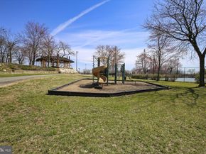 3162 Apple Road NE 18, Washington DC 20018