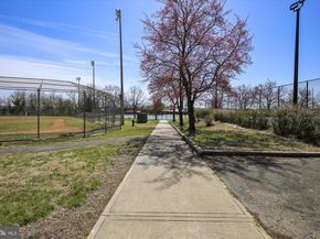 3162 Apple Road NE 18, Washington DC 20018