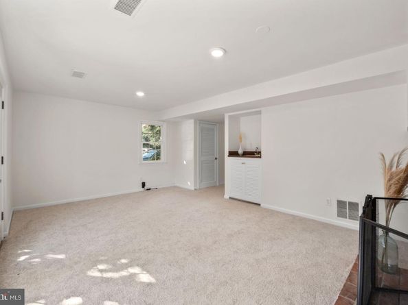 6805 Baron Road, Mclean VA 22101