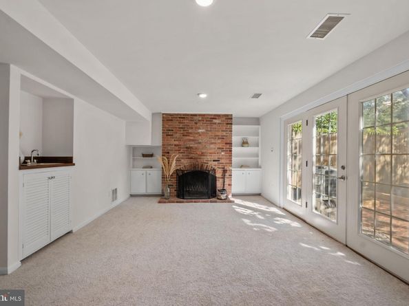 6805 Baron Road, Mclean VA 22101