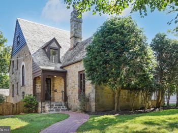 105 Summerfield Road