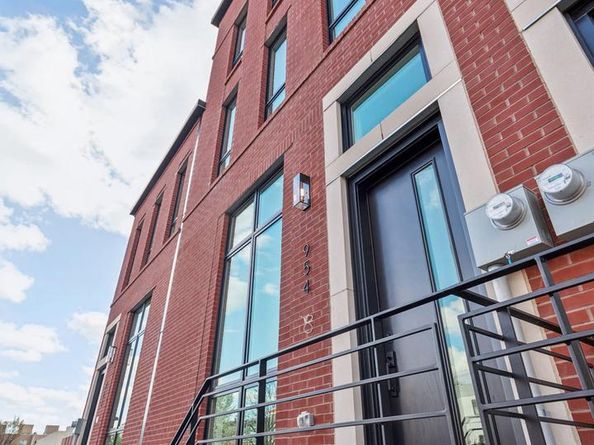 950 N 6TH Street, Philadelphia PA 19123