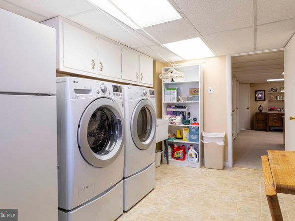 8824 Fairfield Street, Philadelphia PA 19152