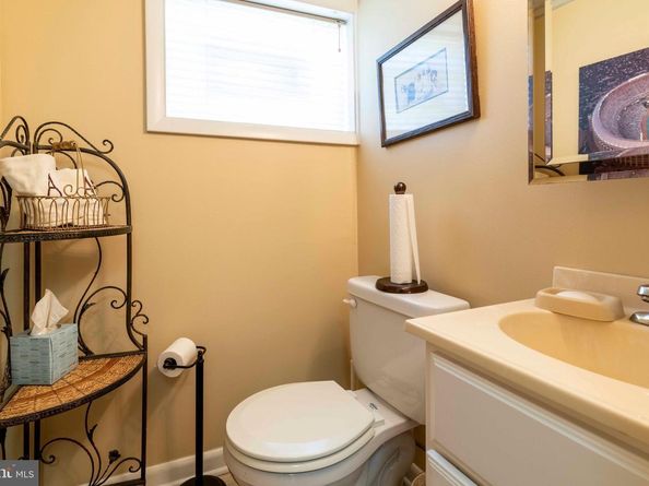 8824 Fairfield Street, Philadelphia PA 19152