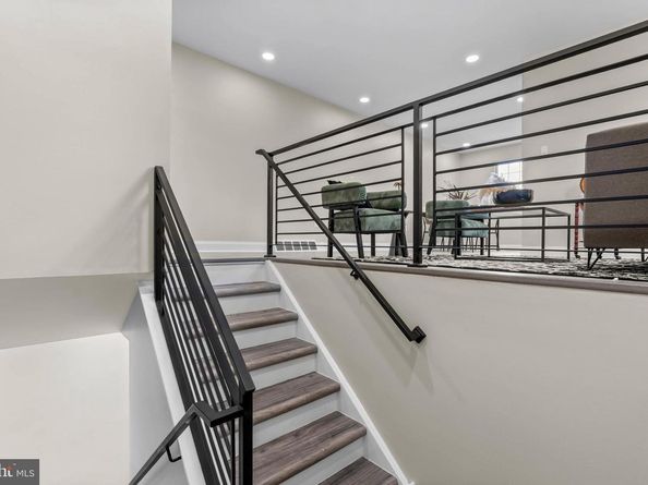 246 E Springfield Avenue, Philadelphia PA 19118
