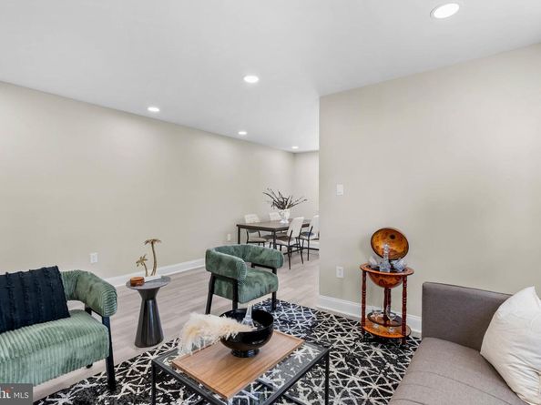 246 E Springfield Avenue, Philadelphia PA 19118