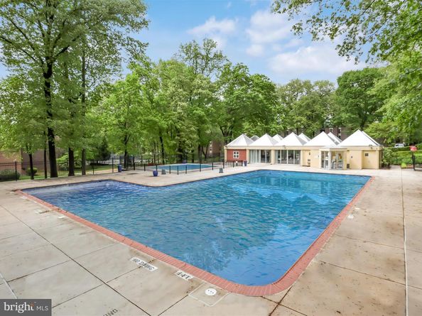 8316 Tobin Road 831611, Annandale VA 22003
