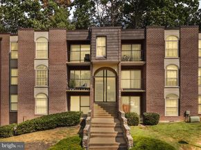 8316 Tobin Road 831611, Annandale VA 22003